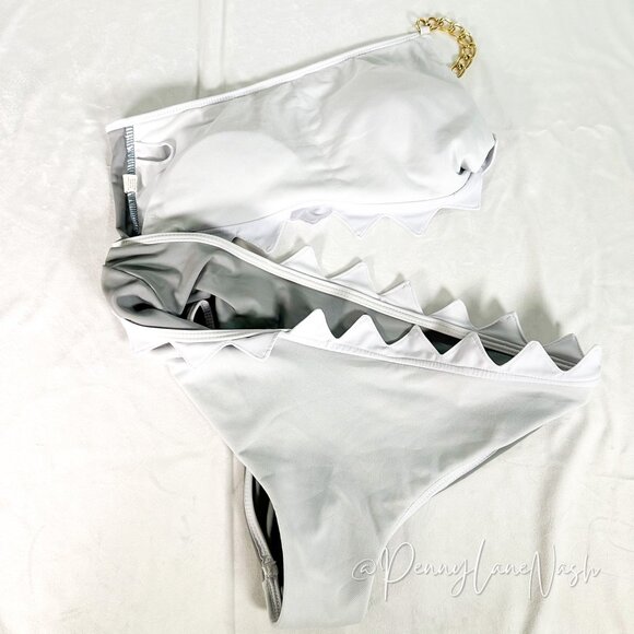 Shein Girls Shark Bite One Piece Swimsuit with Chain Strap - Picture 8 of 8